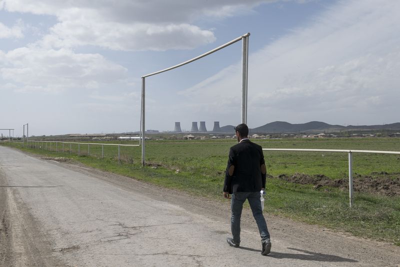 © Michela&amp;Emanuela Colombo - Ferie. It is a village near the temple of Aknalich entirely inhabited by Yazidi people. It houses about 50 families.
