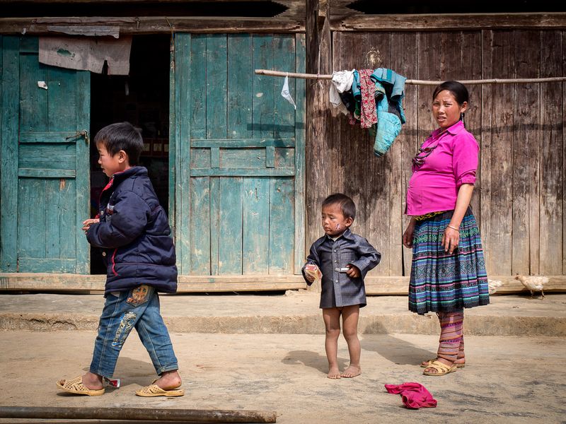 © Tony Corocher - Image from the PORTRAITS OF STRENGTH: Ethnic Women in North Vietnam photography project