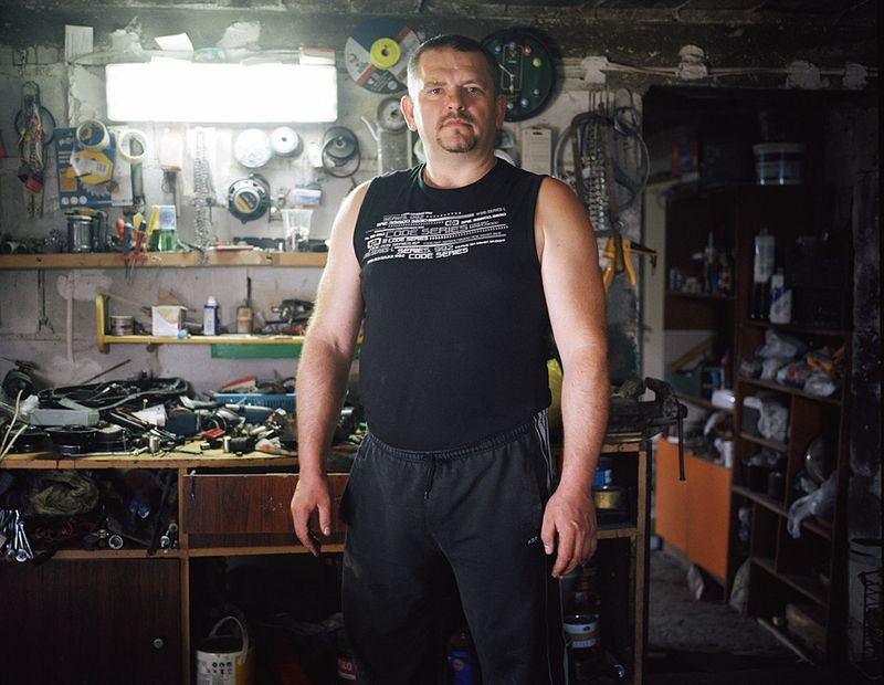 © Damian Chrobak - Image from the Forest People photography project