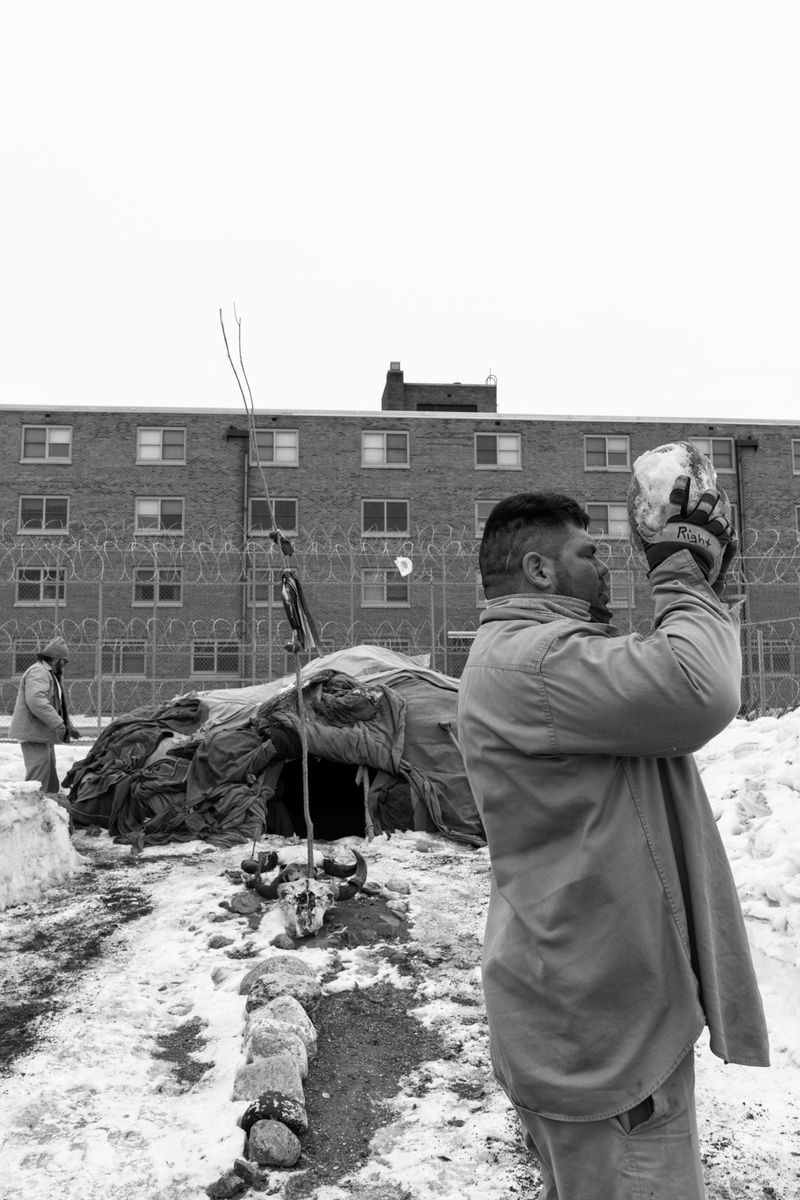 © Richard Sharum - Image from the Spina Americana (American Spine) photography project