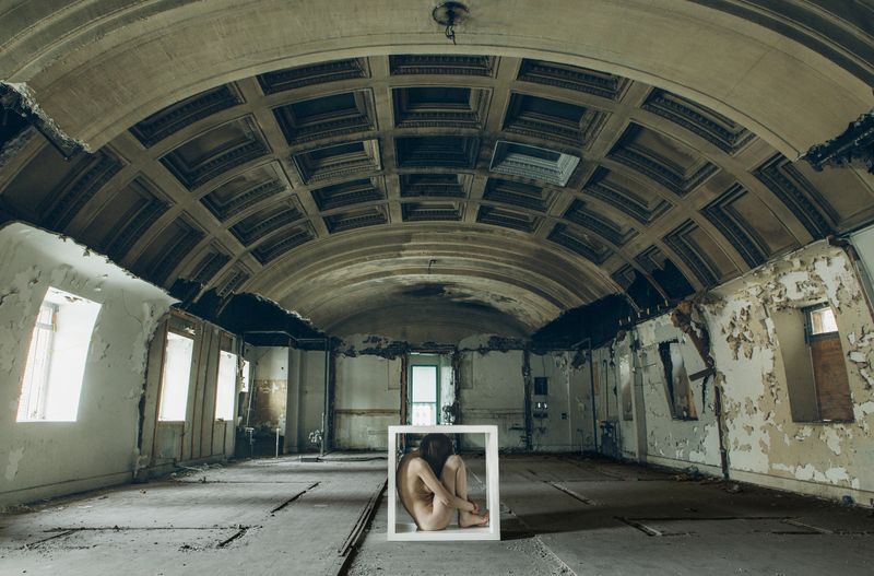 © Sarah Pezdek - Image from the TORPOR photography project