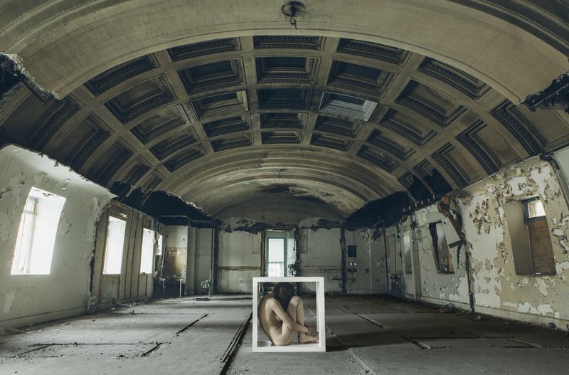 © Sarah Pezdek - Image from the TORPOR photography project