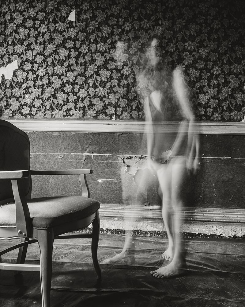 © Sarah Pezdek - Image from the The definitive moments i lost my mind photography project