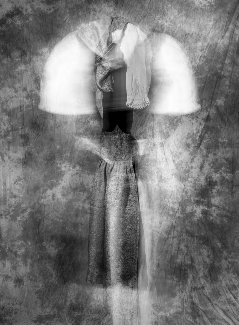 © Tomasz Fall - Image from the Le premier homme (the first man) photography project