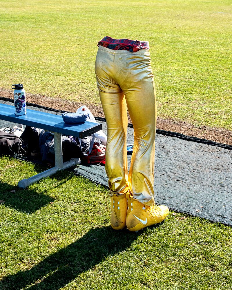 © Dylan Beckman - Image from the Give Line photography project