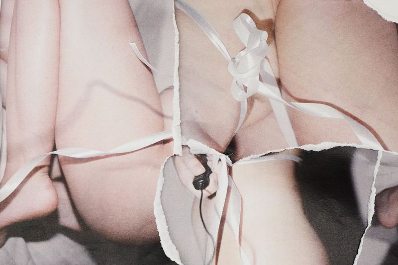 © Elisa Azevedo - Image from the I Used to Kiss a Lot photography project