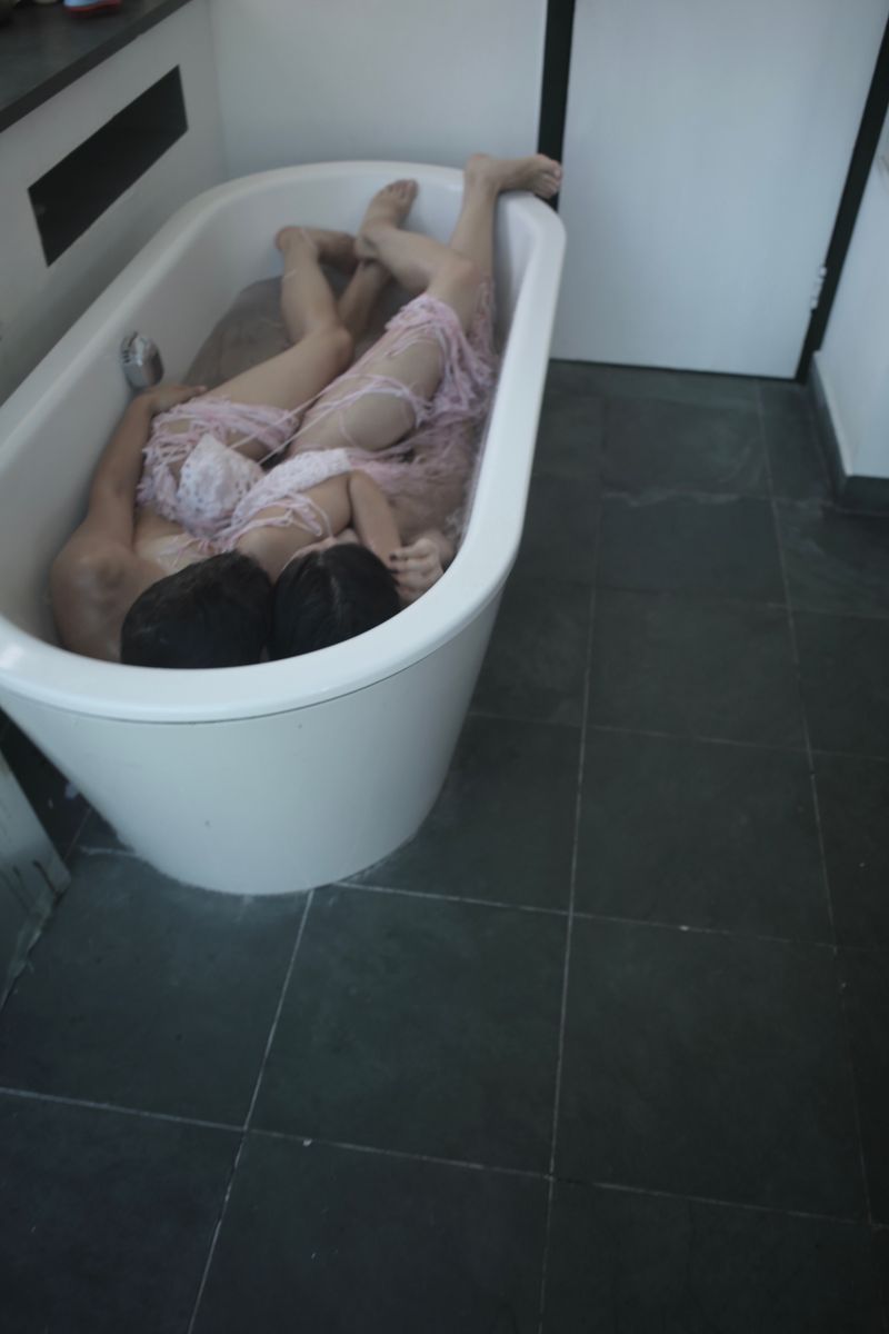 © paularaegibson - Image from the I feel you photography project