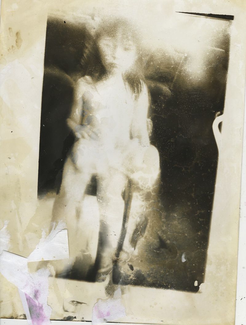© paularaegibson - Image from the nearest dearest photography project