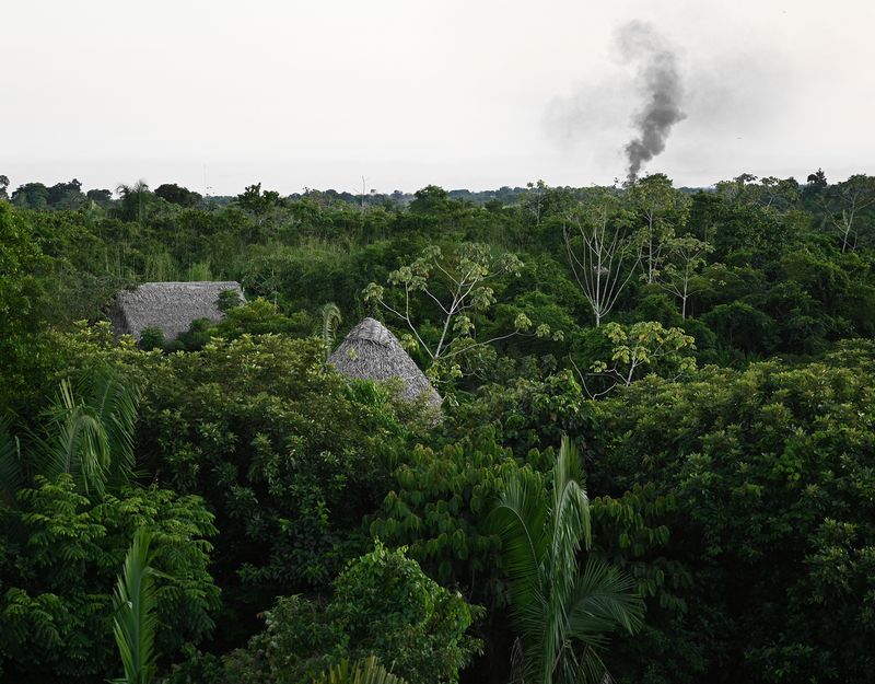 © Olivia Wunsche - Image from the The Falling Sky photography project