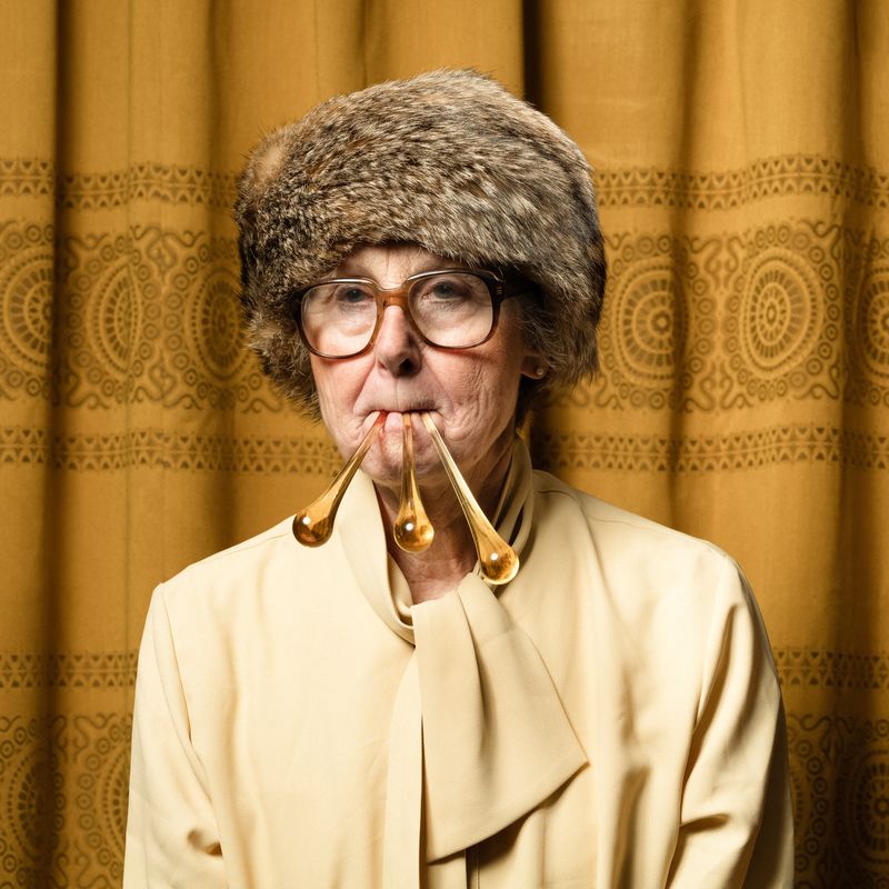 © Nina Röder - Image from the Champagner im Keller (engl. Champagne in the basement) photography project