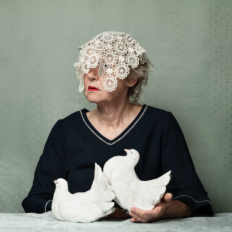 © Nina Röder - Image from the Champagner im Keller (engl. Champagne in the basement) photography project