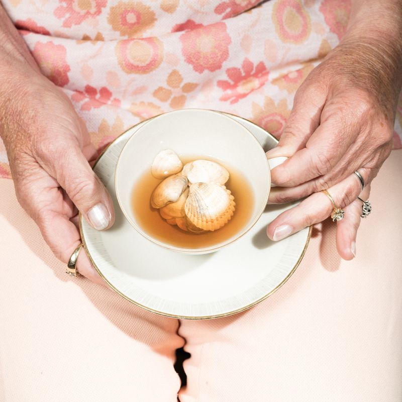 © Nina Röder - My grandmother loved tea - and mussles.