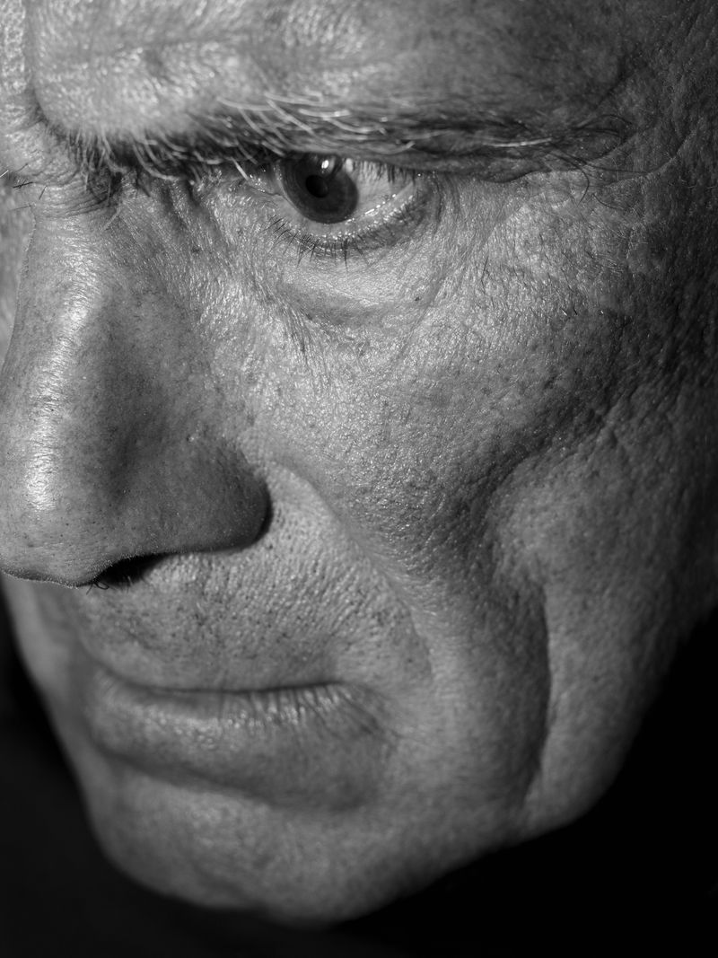 © Oliver Lantos - Father Eye's