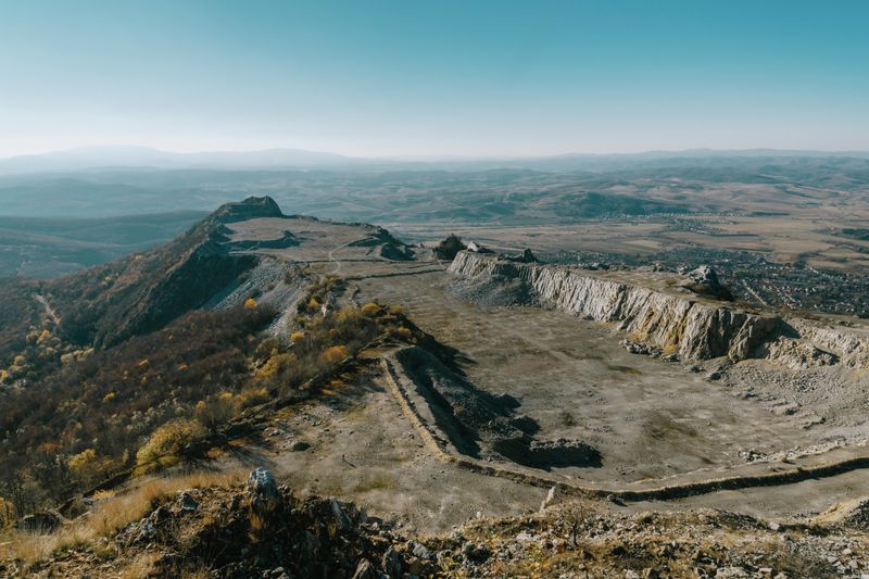 © Oliver Lantos - Oliver Lantos - "Du musst dein Leben ändern" - Mine