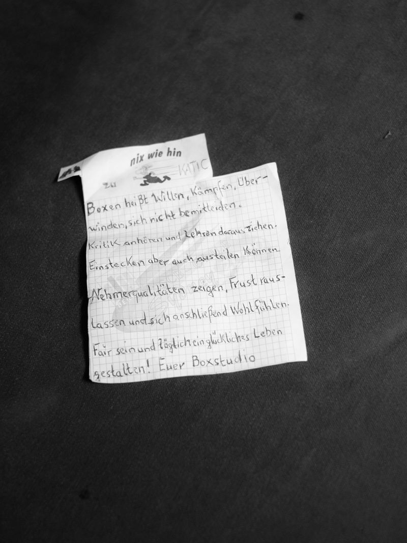 © Benedikt Burger - Image from the Gefecht photography project