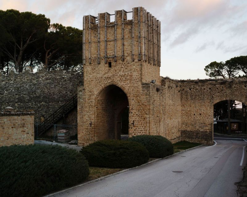 © Flavia Rossi - City walls, San Ginesio. 2020