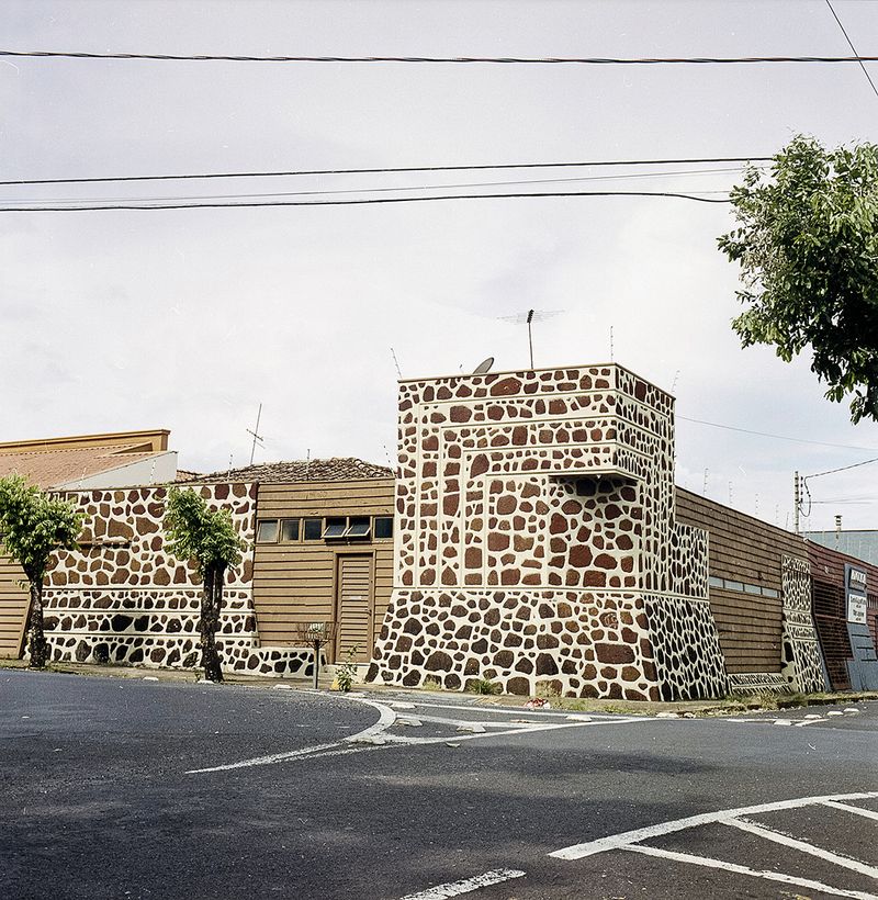 © Paula Pedrosa - Stone house Uberaba (MG), Brazil
