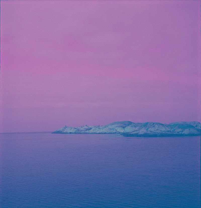 © Charlotta Hammar - Image from the ALL SHELTERS ARE MARKED WITH A SIGN photography project