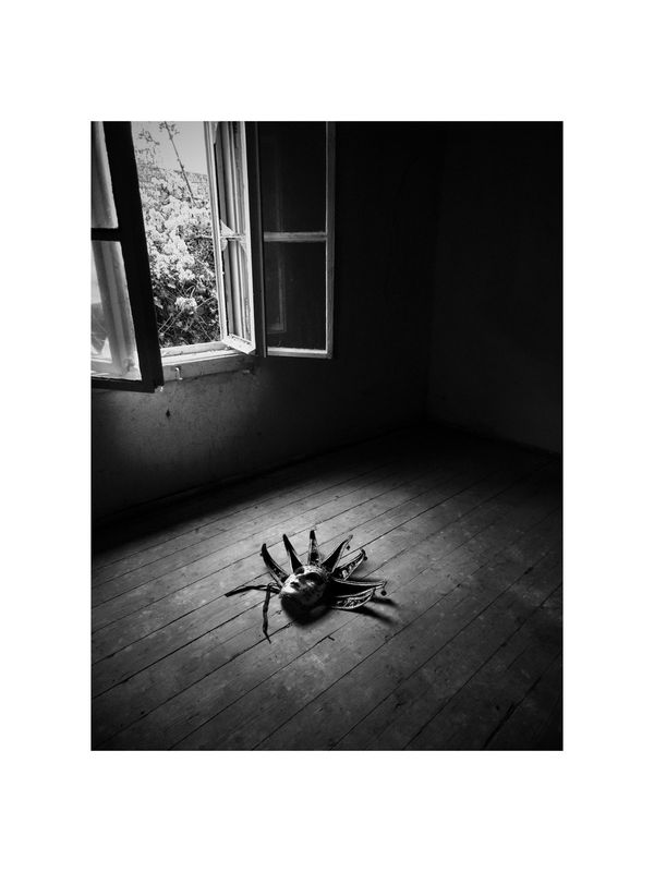 © Gloria Malinova - Image from the Grey Dawns photography project