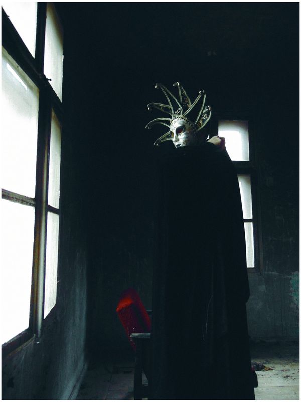 © Gloria Malinova - Image from the Grey Dawns photography project