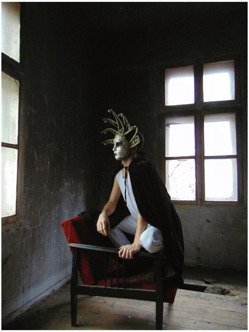 © Gloria Malinova - Image from the Grey Dawns photography project