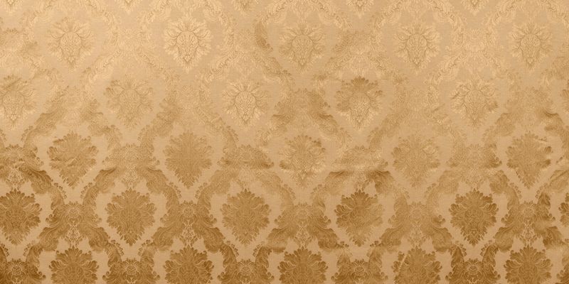 © Nicoletta Cerasomma - A textile memory evoking trade routes and the refined opulence of the Mansi family.