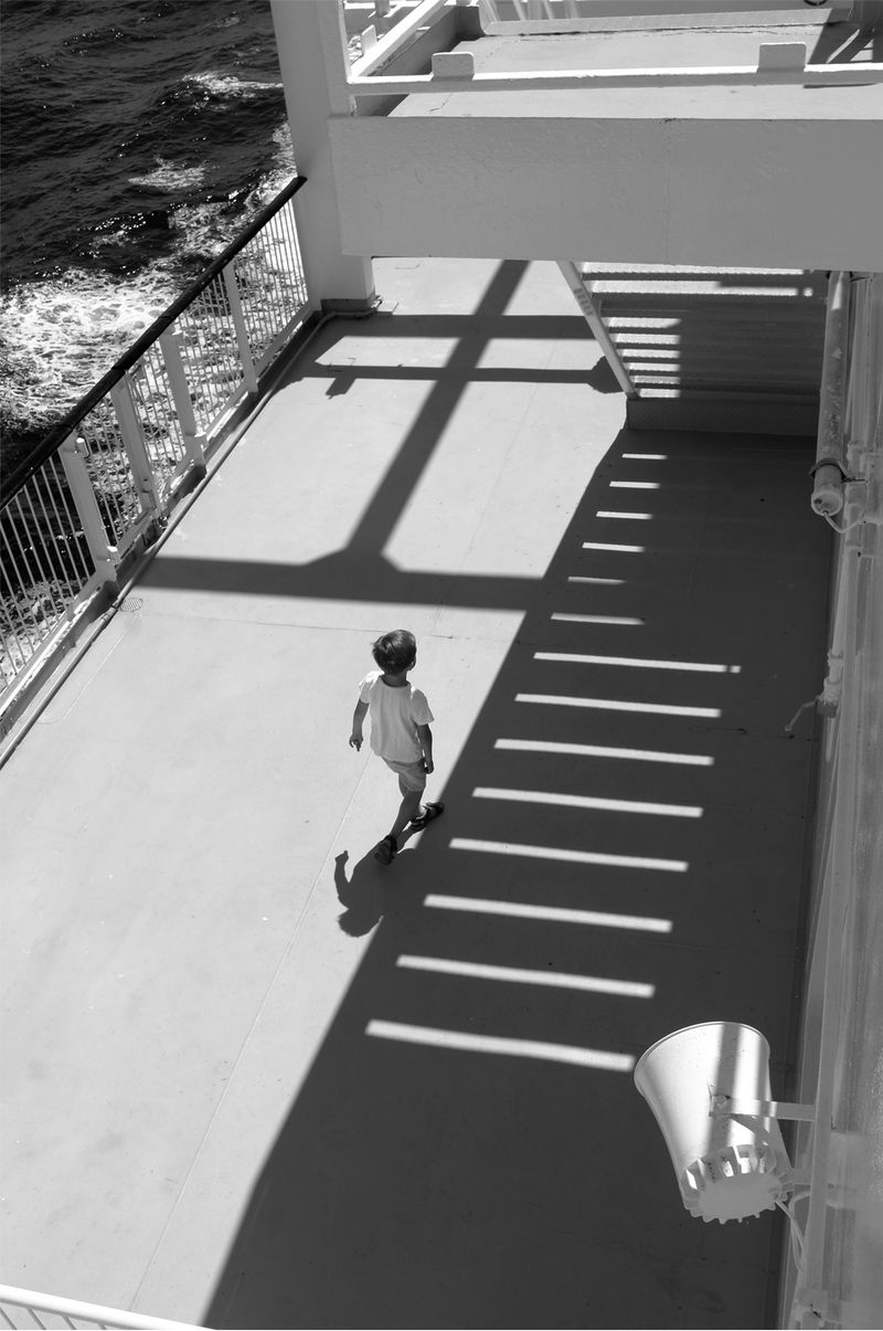 © GERARD DI LUCCIO - Image from the "MY GRAIN IN THE SAND" photography project