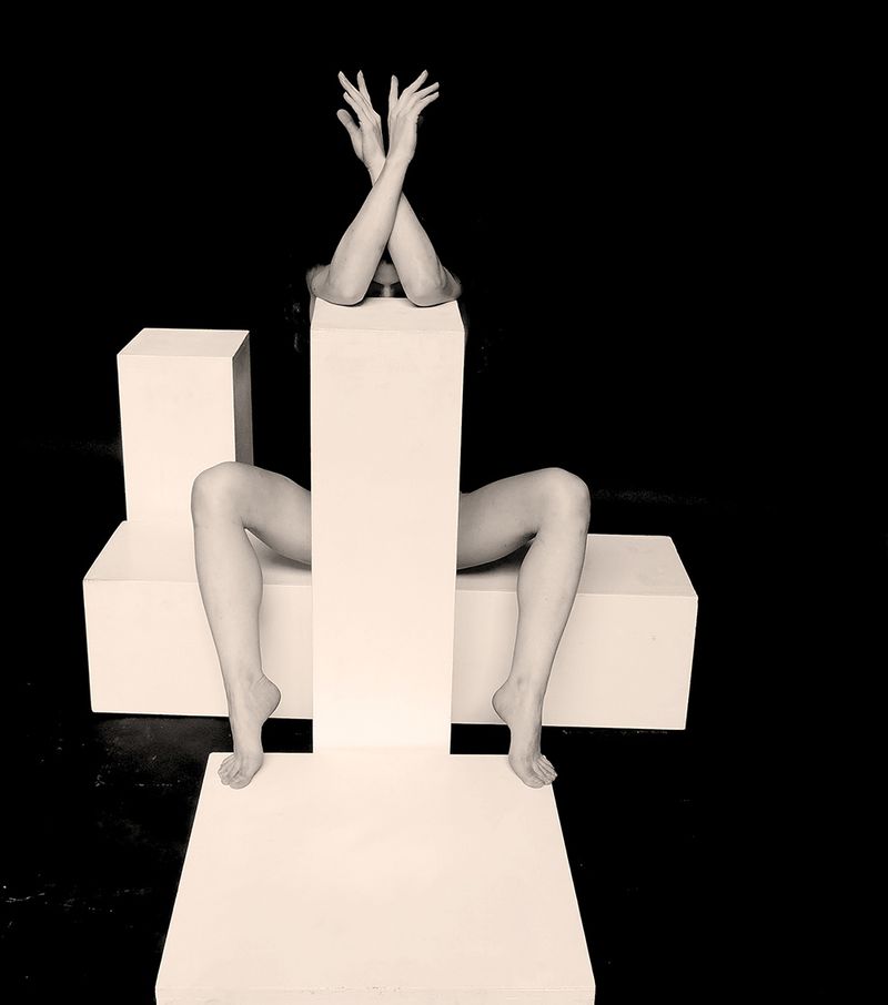 © Frederic Crist - Image from the Pedestal Series photography project