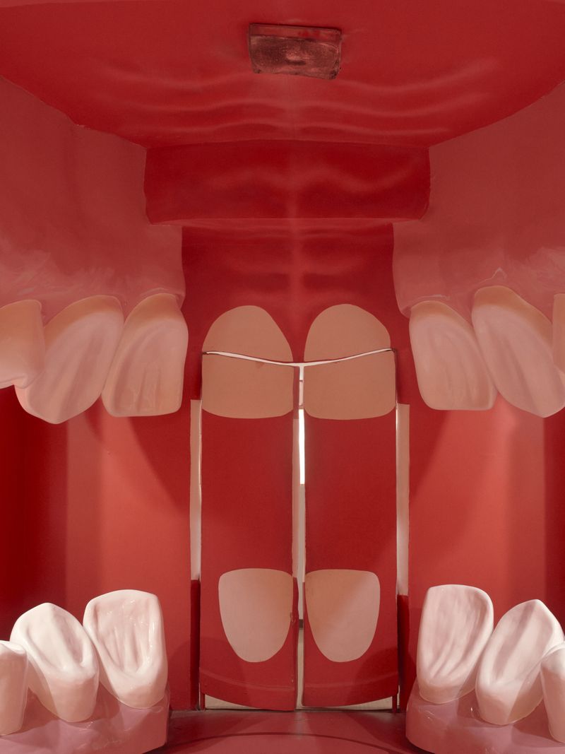 © Joel Jimenez - Museum room designed as a large scale replica of the inside of a human mouth.