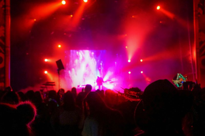 © Samantha Morse - A quiet yet resounding moment at Bonobo's set.