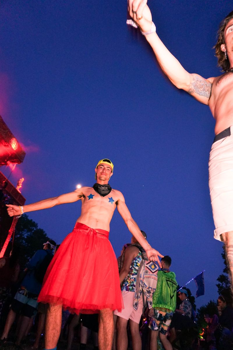 © Samantha Morse - Johnny and Matt display an uprise in energy.