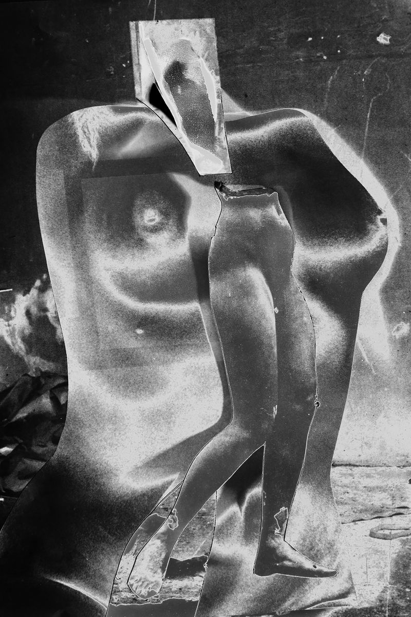 © Allison DeBritz - Image from the hand her the knife blade first photography project