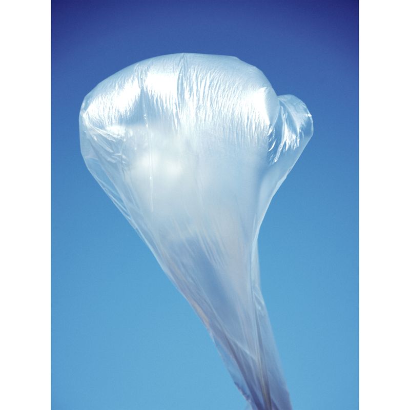 © BALLOON - Air Hammer · Visible Void.          • Air swells into form, momentarily giving shape to invisible force.