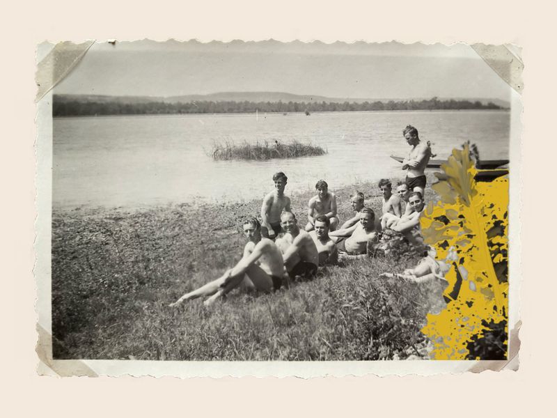 © Caroline Alena Bergwinkl - BW Photo Print (Analogue War Photography, Acrylics on paper) 13 x 20cm, 2025