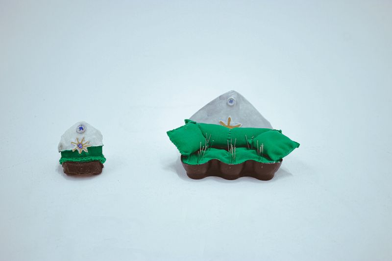 © Caroline Alena Bergwinkl - Police Couch