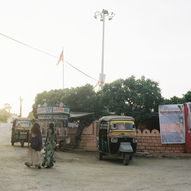 © Michael Rhebergen - Image from the Girls of Piplantri photography project