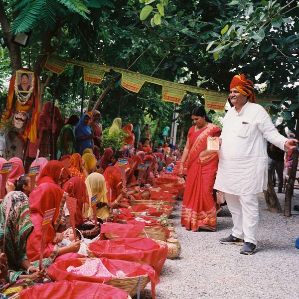 © Michael Rhebergen - Image from the Girls of Piplantri photography project