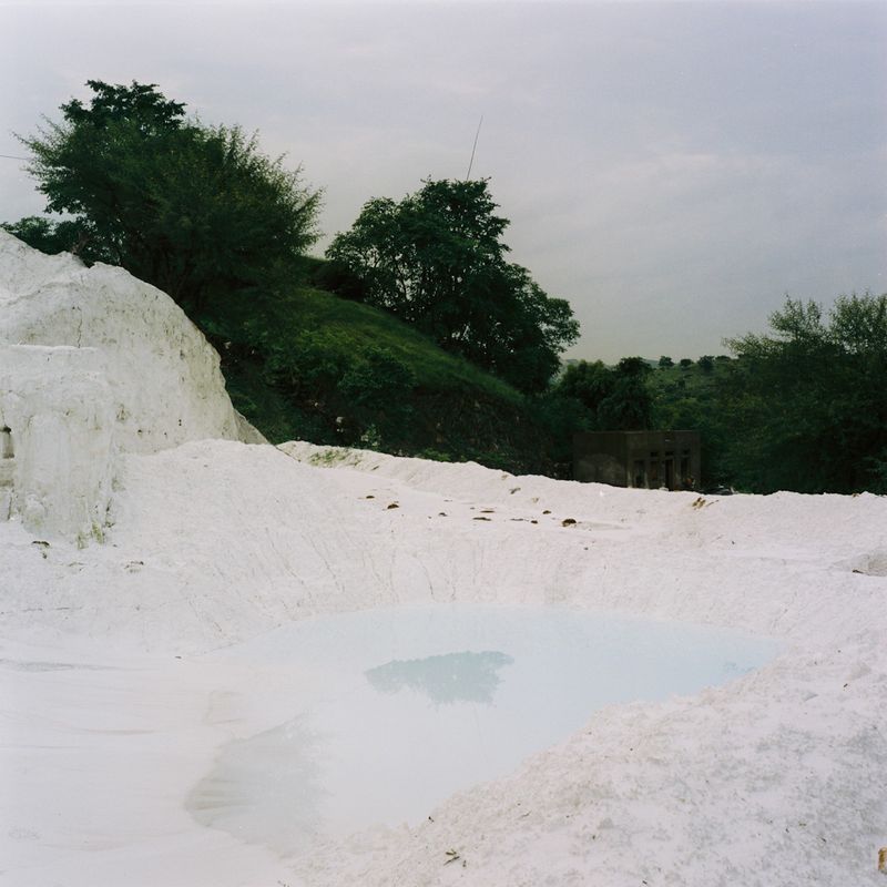 © Michael Rhebergen - Image from the Girls of Piplantri photography project