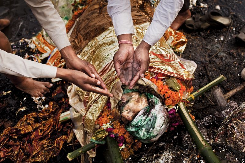 © Klaus Bo - Image from the dead and alive photography project