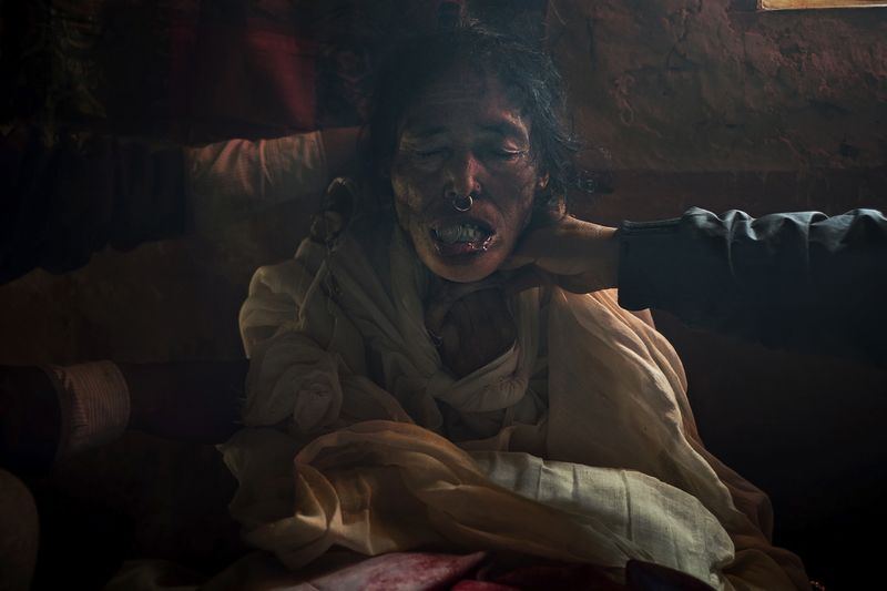 © Klaus Bo - Image from the dead and alive photography project