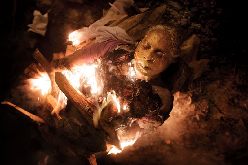 © Klaus Bo - Image from the dead and alive photography project