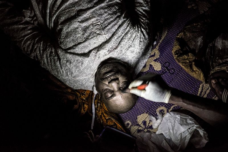 © Klaus Bo - Image from the dead and alive photography project