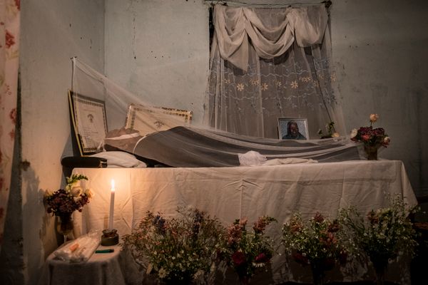 © Klaus Bo - Image from the dead and alive photography project