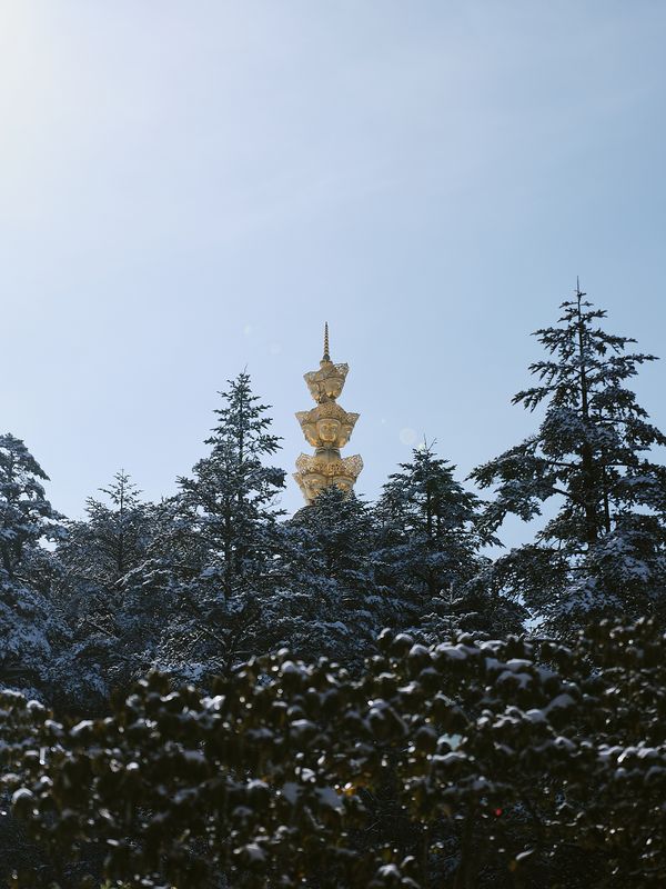 © LIYING HUANG - Image from the I Still Do Not Know Him photography project