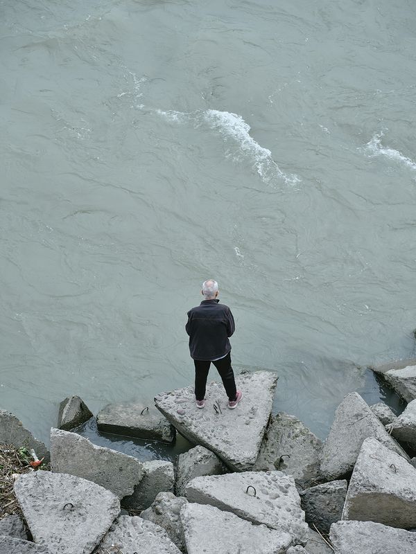 © LIYING HUANG - Image from the I Still Do Not Know Him photography project