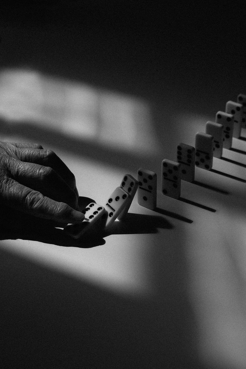 © Anna Guseva - Image from the «The black night calls my name» photography project