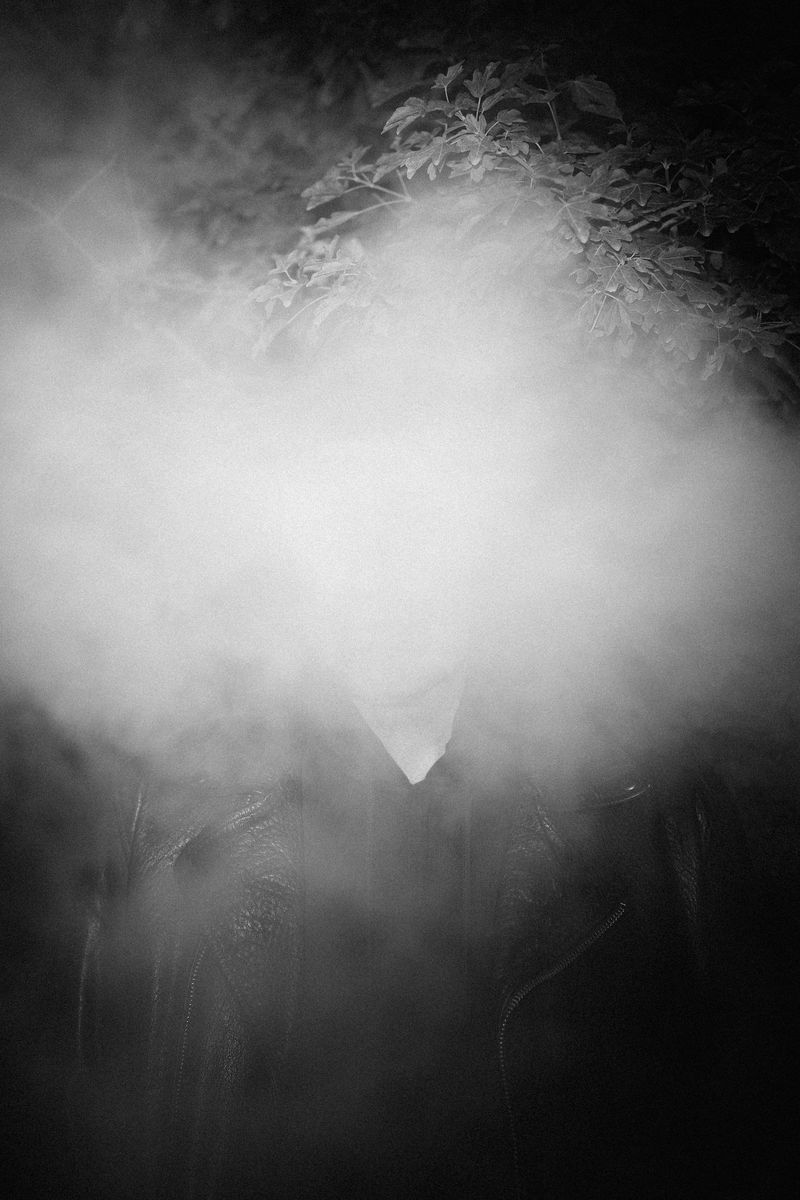 © Anna Guseva - Image from the The black night calls my name photography project