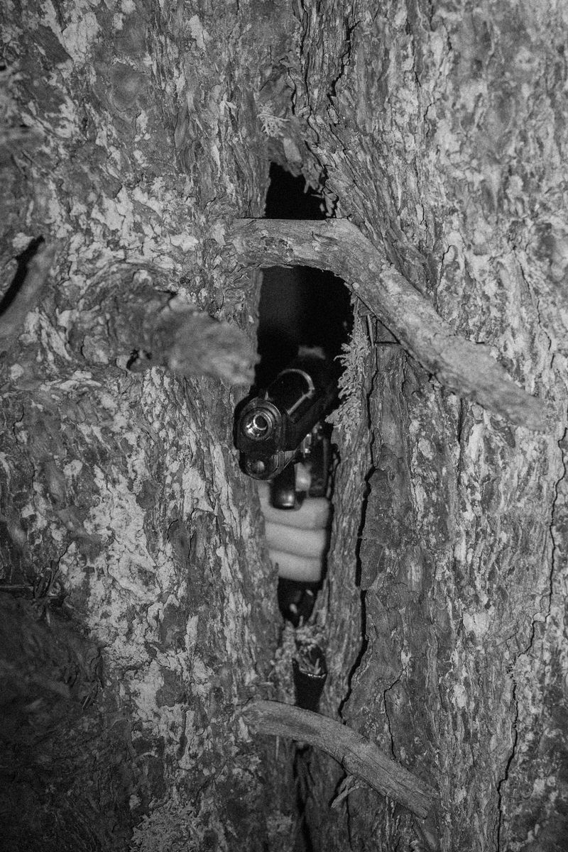 © Anna Guseva - Image from the The black night calls my name photography project