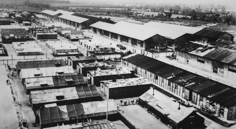 © Stefan Nieland - View on the east side of the prison camp of Thorée-les-Pins.From the archive of the french historican Daniel Potron.