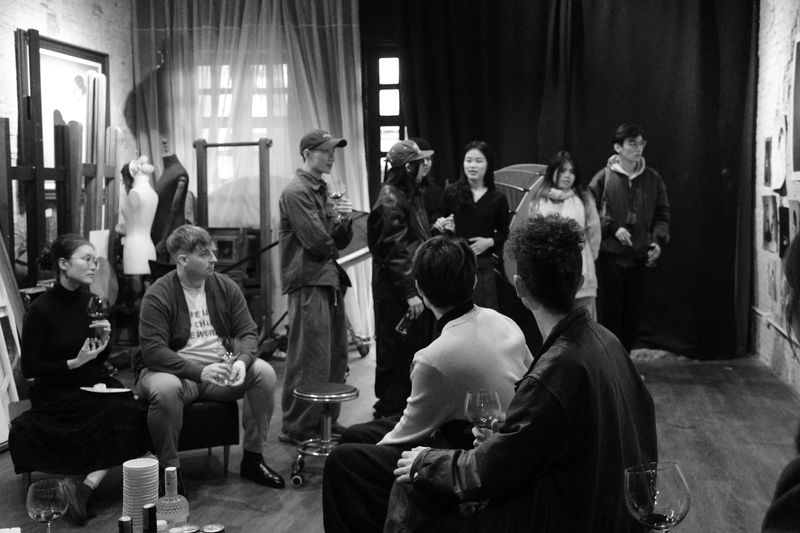 Private Viewing: silent existence (se)